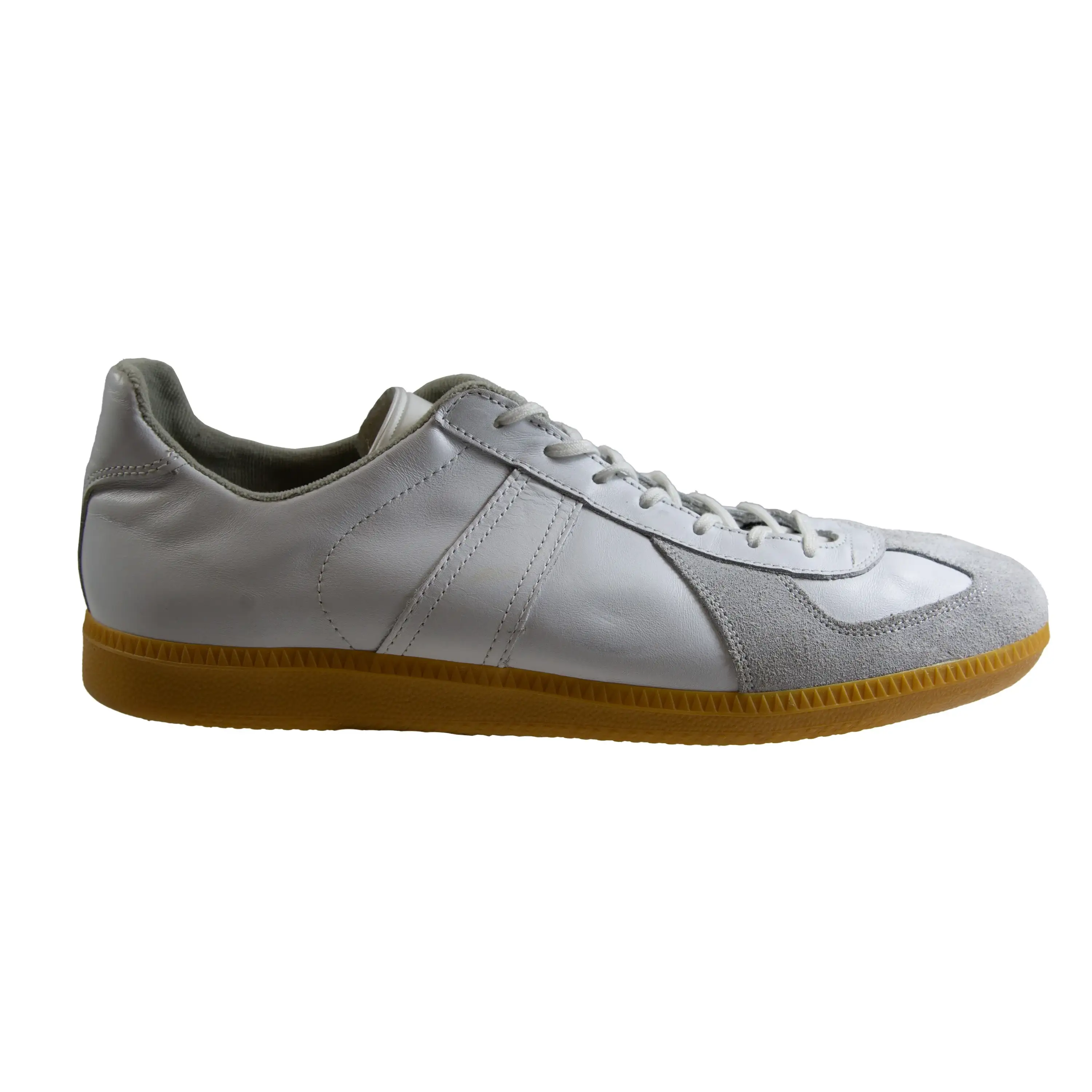 BW sports shoes indoor white, as new - Image 2