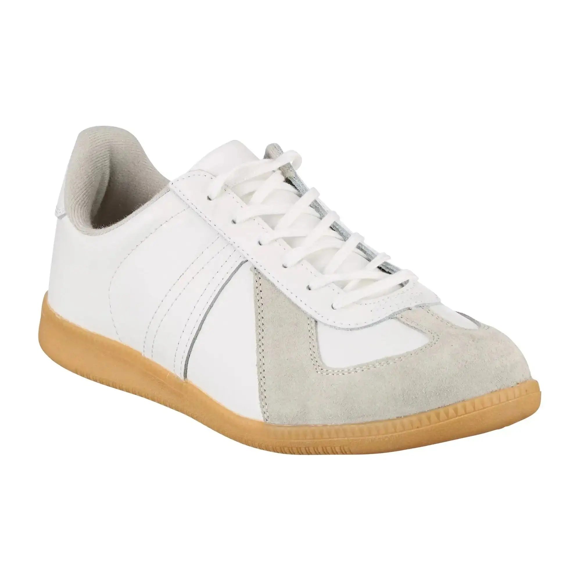 Indoor Sports Shoe BW Style