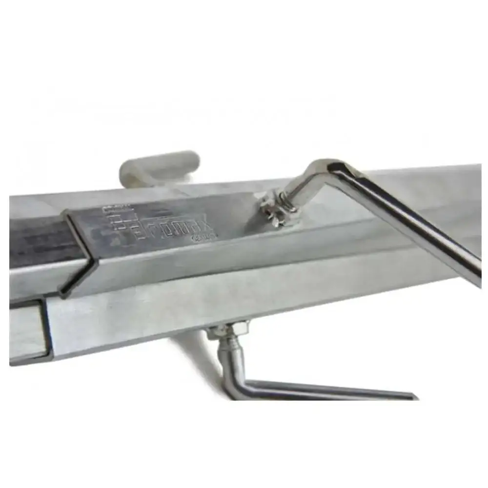 Tripod with chain & hook - Image 2