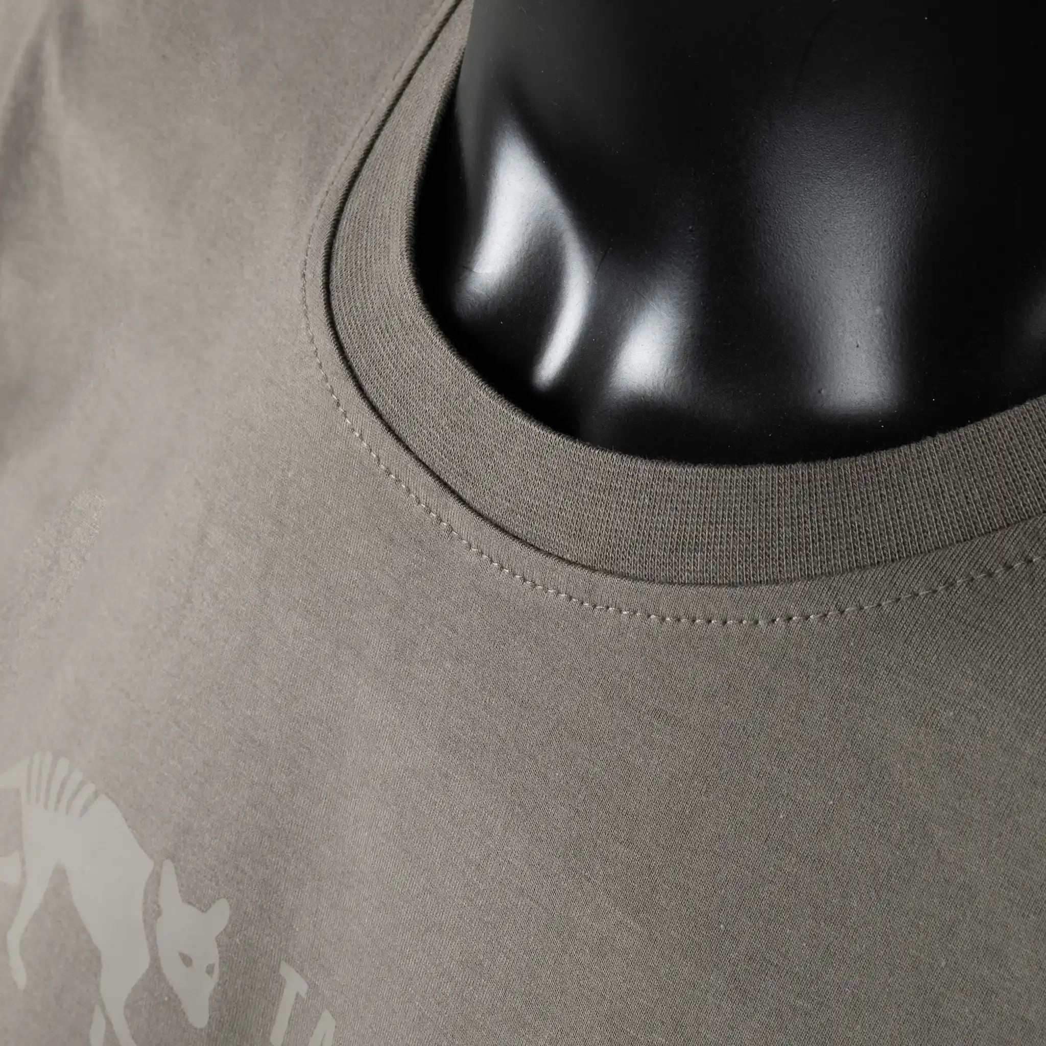 T-Shirt TT Logo Shirt - Image 8